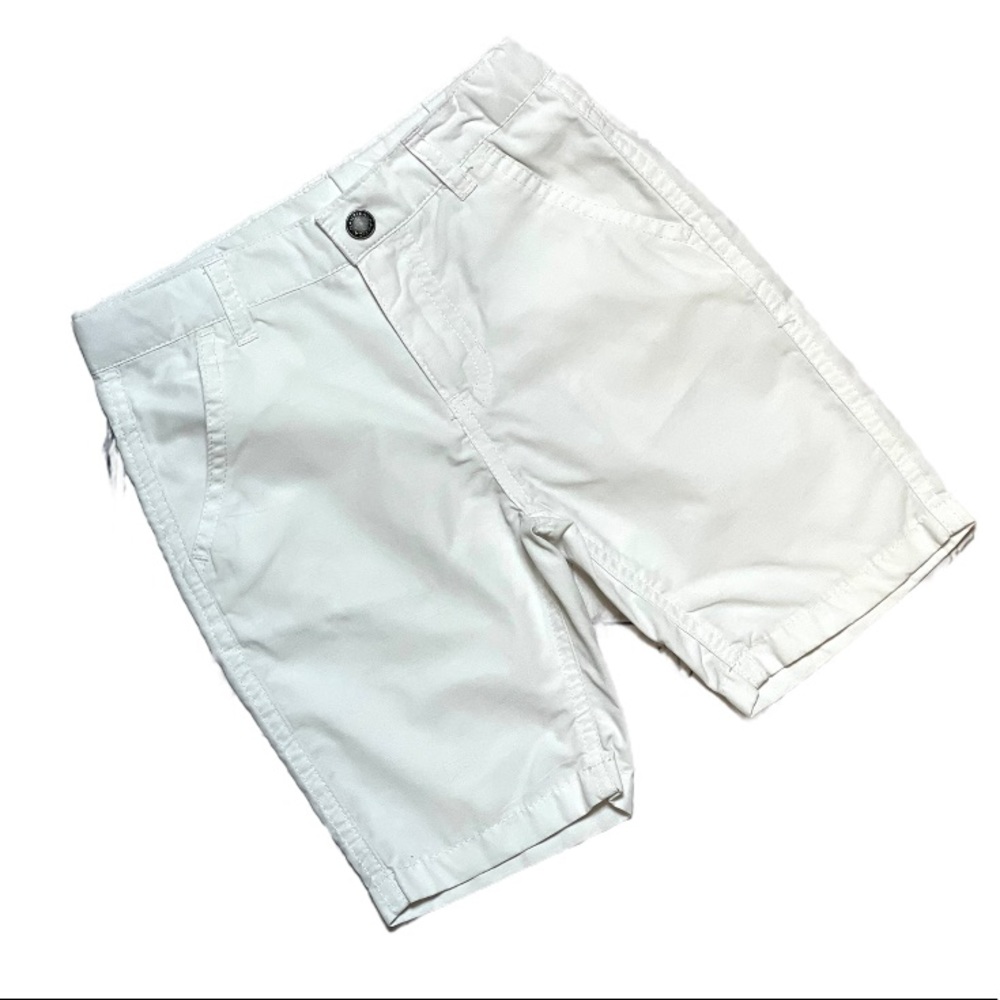 Boys Nautica shorts in White Sz 4